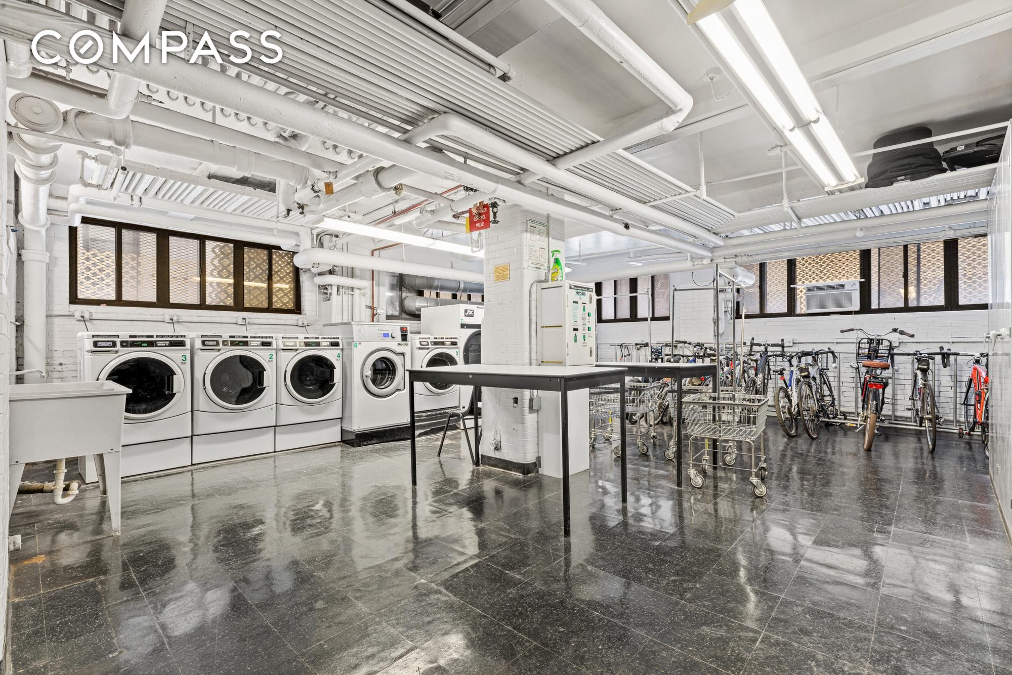 #13 photo, 220 E 73rd Street, 曼哈顿 Lenox Hill , NY 10021