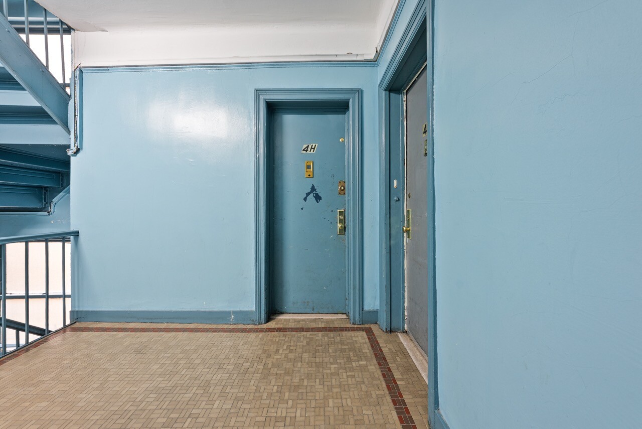 #10 photo, 1715 NELSON Avenue, הברונקס Morris Heights , NY 10453