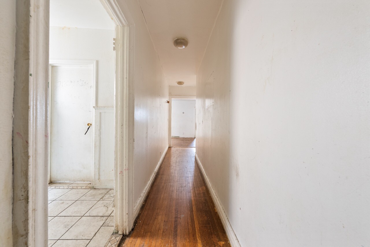 #4 photo, 1715 NELSON Avenue, הברונקס Morris Heights , NY 10453