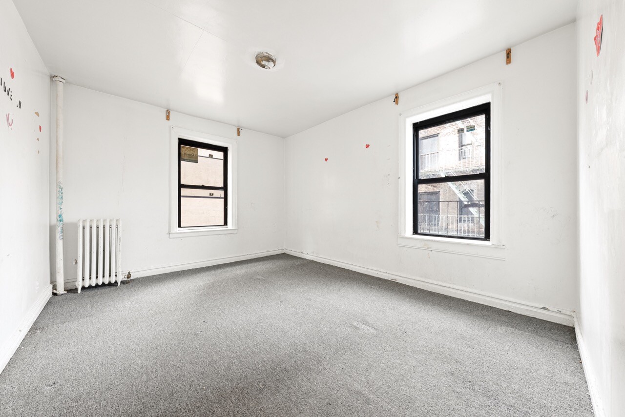 #6 photo, 1715 NELSON Avenue, הברונקס Morris Heights , NY 10453