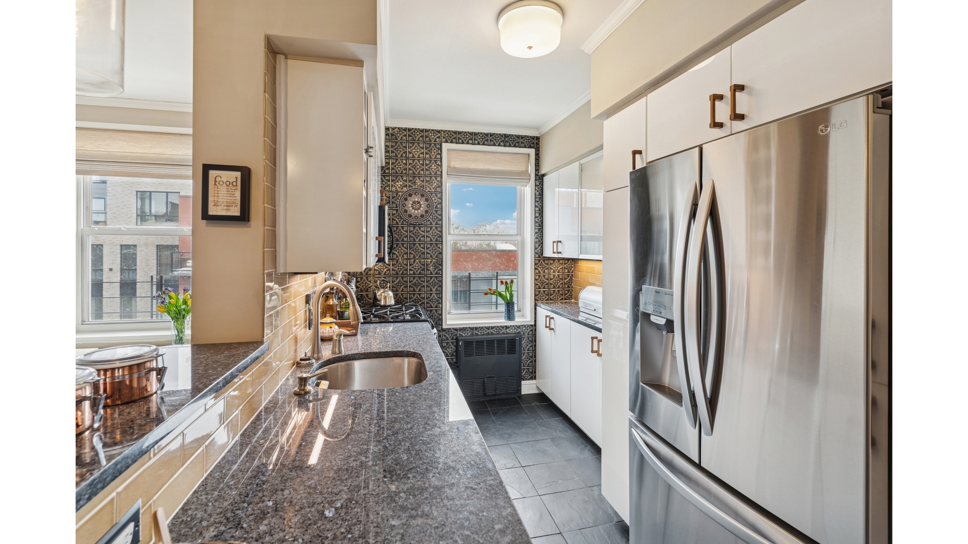 #11 photo, 616 E 18TH Street, הברונקס Ditmas Park , NY 11226