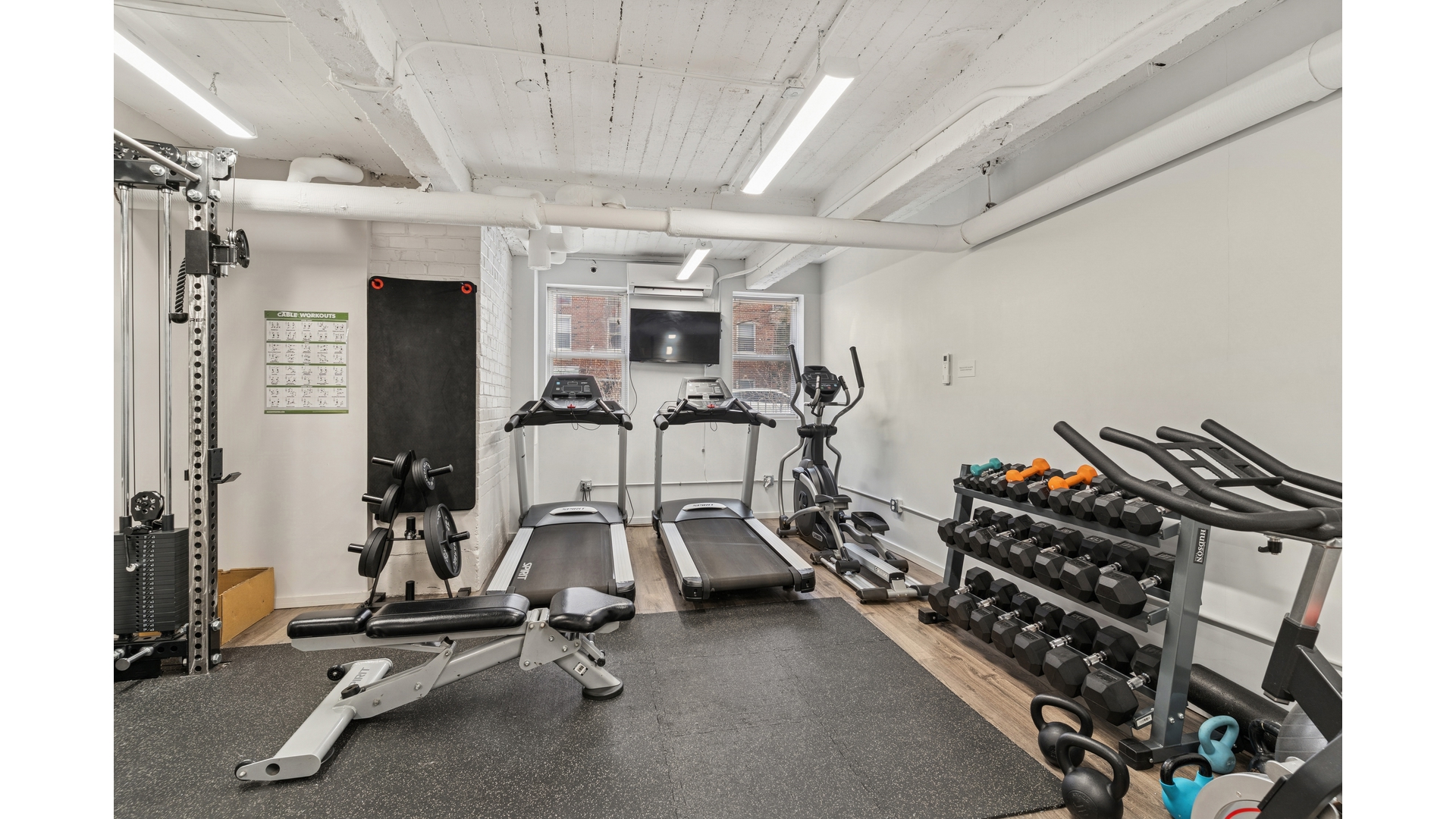 #5 photo, 616 E 18TH Street, הברונקס Ditmas Park , NY 11226