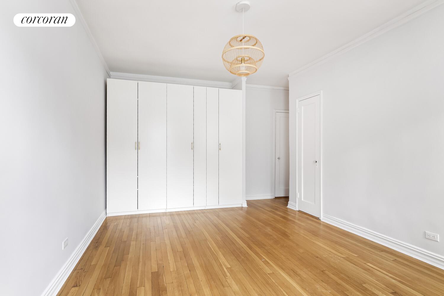 #7 photo, 140 E 2ND Street, Бруклин ‖ Windsor Terrace , NY 11218