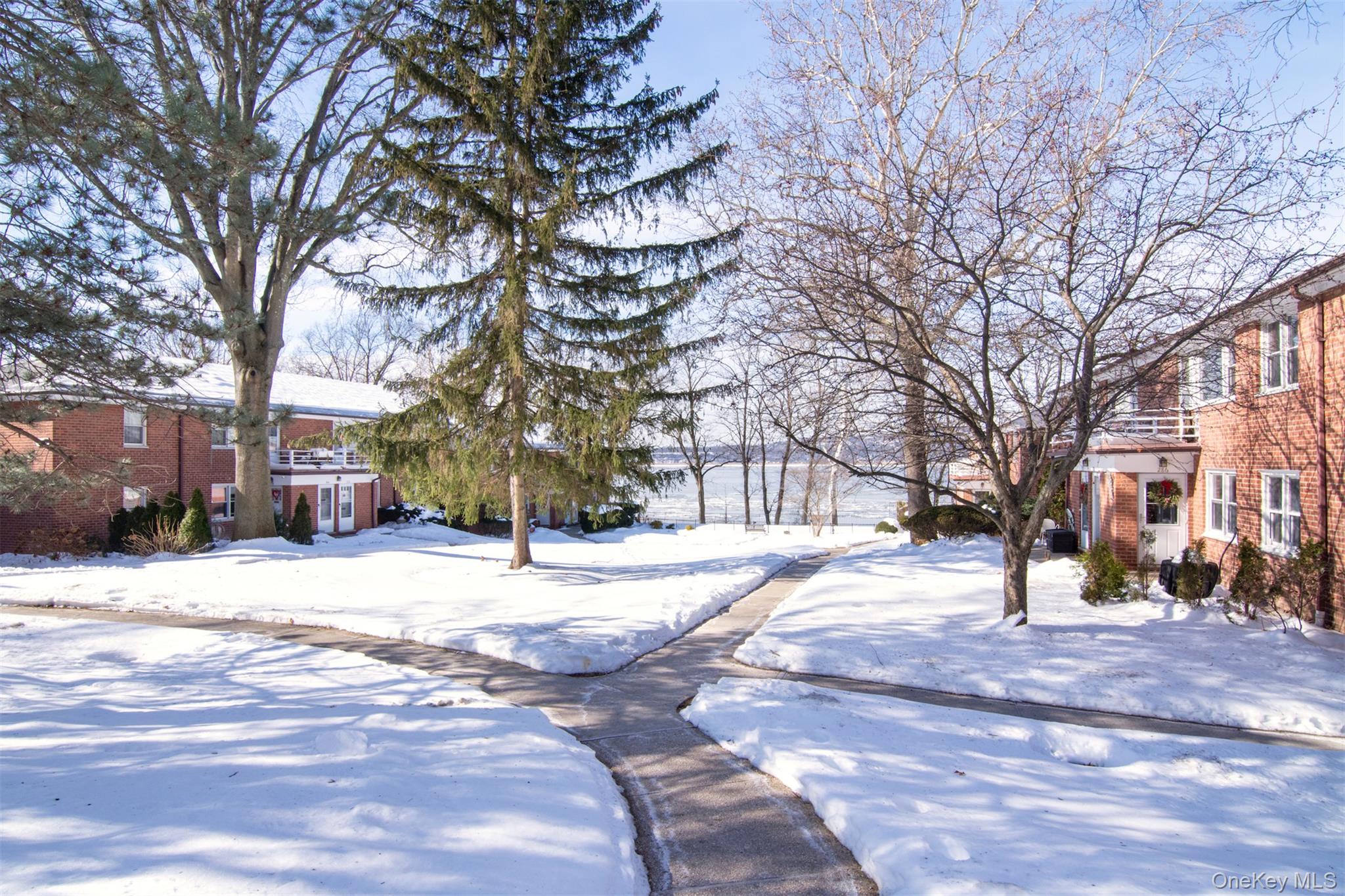 #4 photo, 314 S Buckhout Street, Irvington , NY 10533