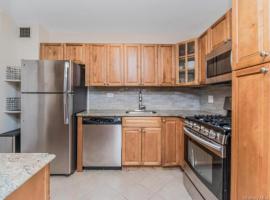 3935 Blackstone Avenue #8A 房源照片 1