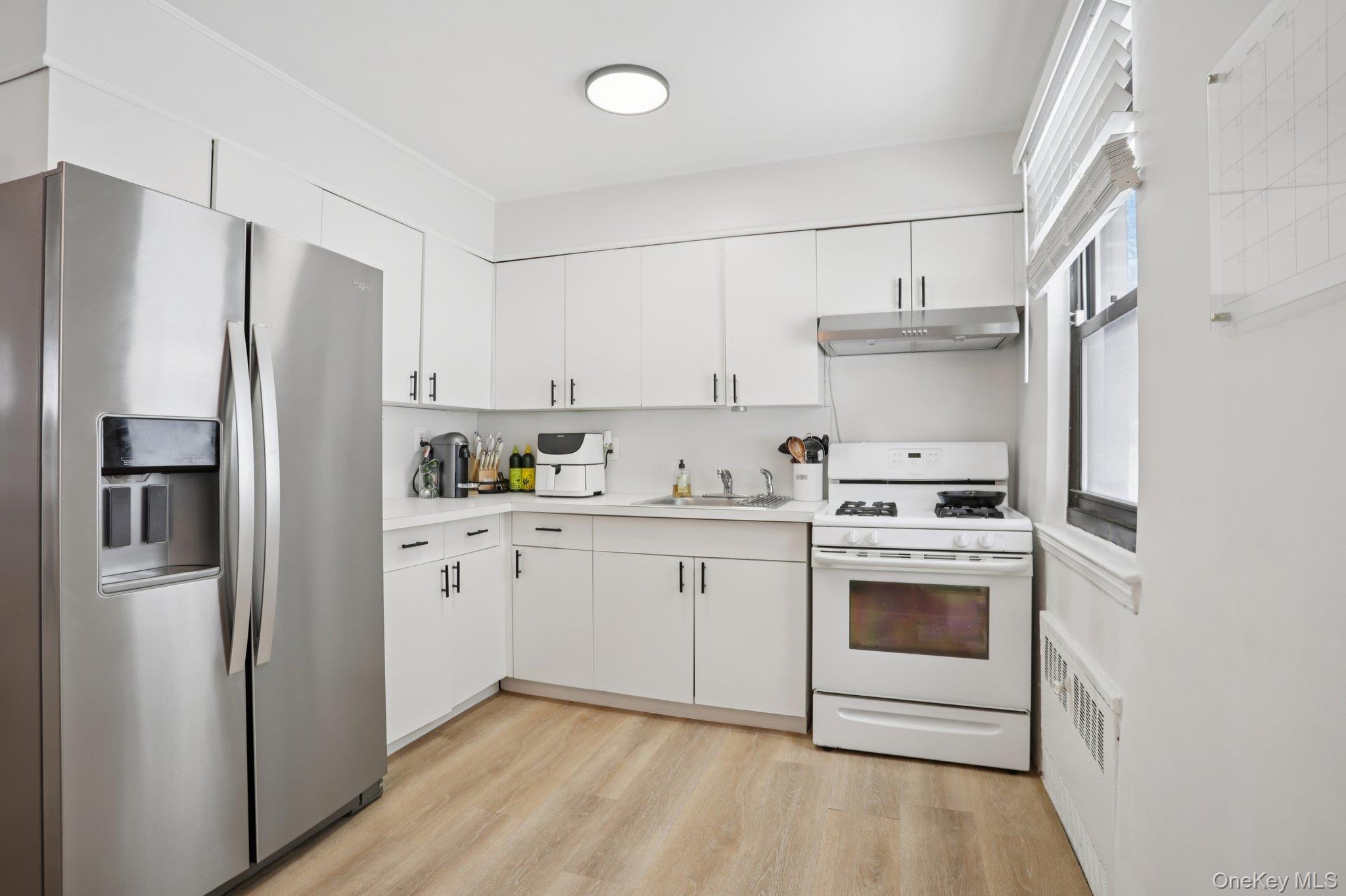 #13 photo, 23 Lawrence Drive, White Plains , NY 10603