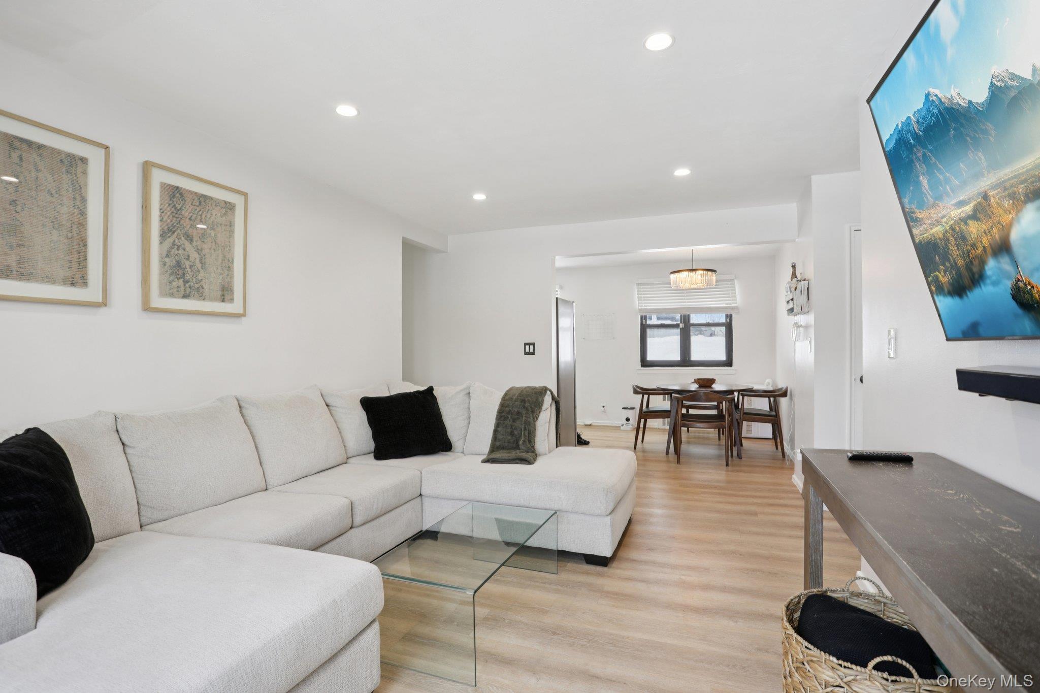 #8 photo, 23 Lawrence Drive, White Plains , NY 10603