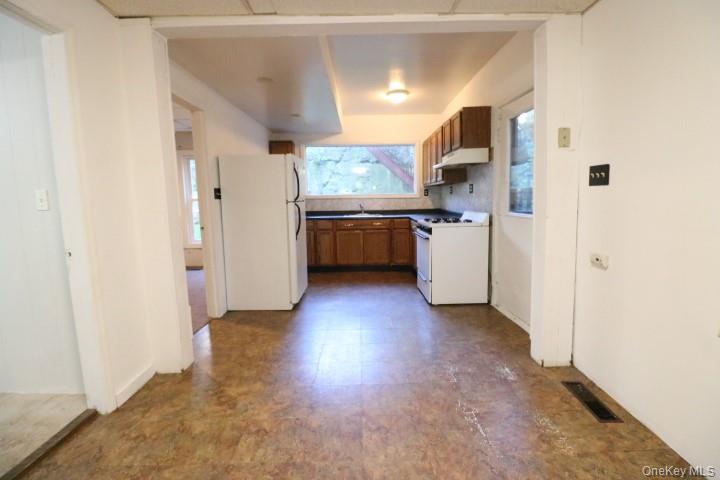 #8 photo, 42 Ulster Avenue, Walden , NY 12586