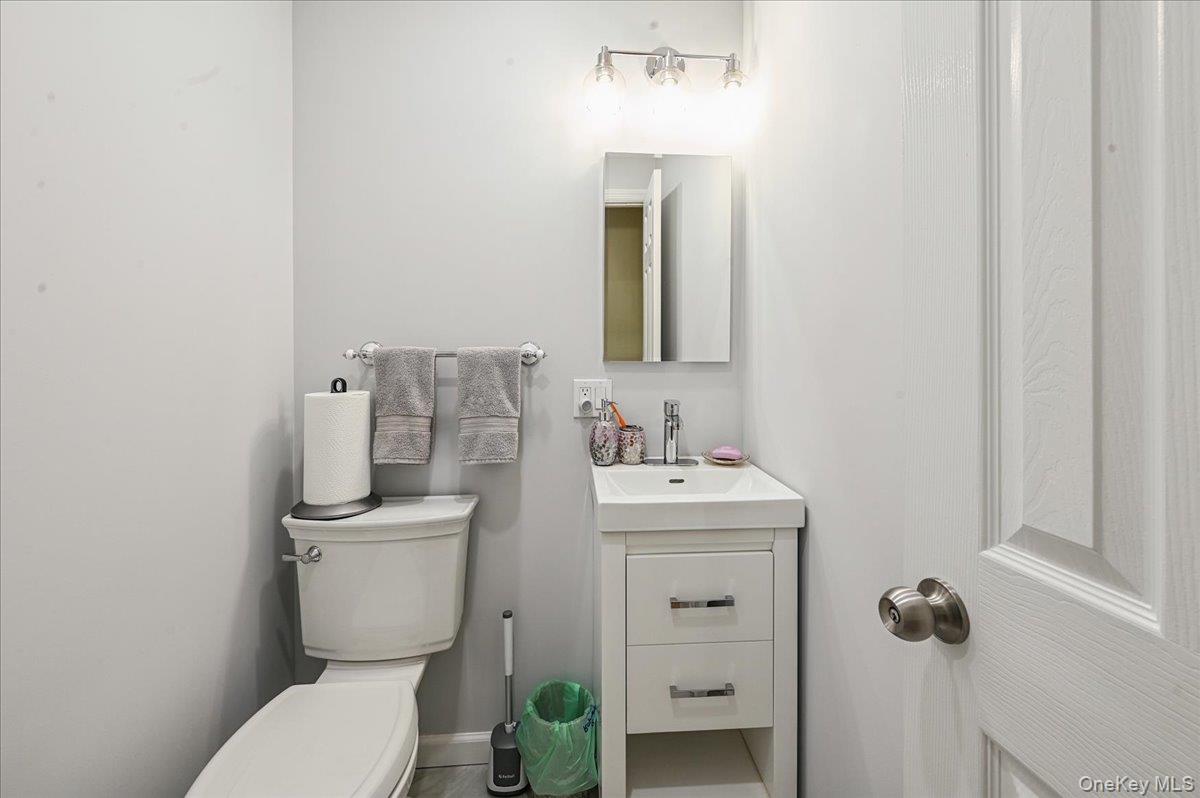 #10 photo, 798 N Broadway, Yonkers , NY 10701