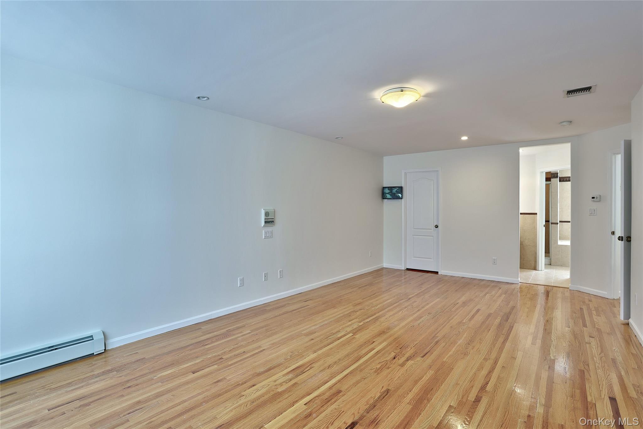 #14 photo, 160 Saddle River Road, Airmont , NY 10952