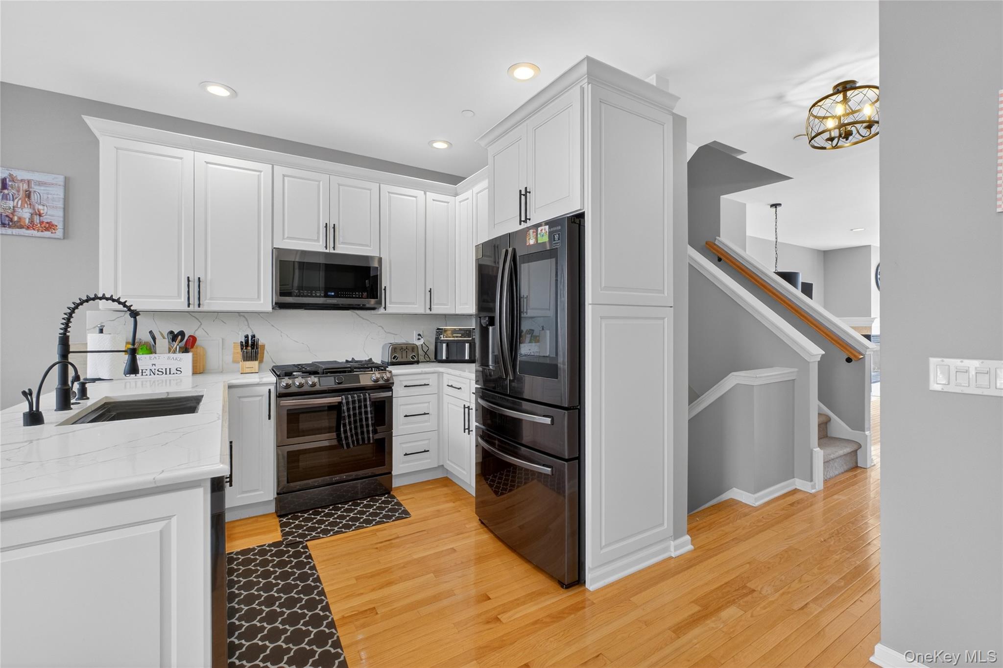 #7 photo, 310 Bridgeview Drive, Poughkeepsie , NY 12601