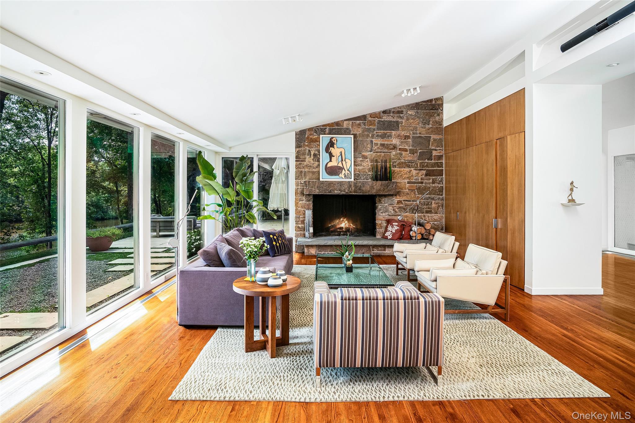 #6 photo, 12 Haights Cross Road, Chappaqua , NY 10514