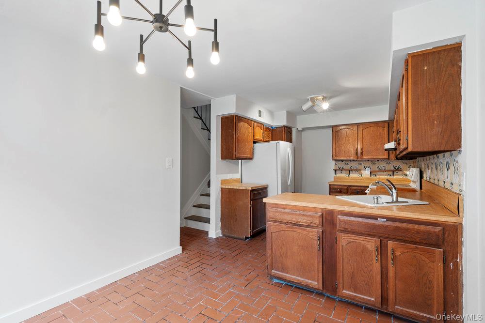 #10 photo, 95 Windsor Gate Drive, New Hyde Park , NY 11040