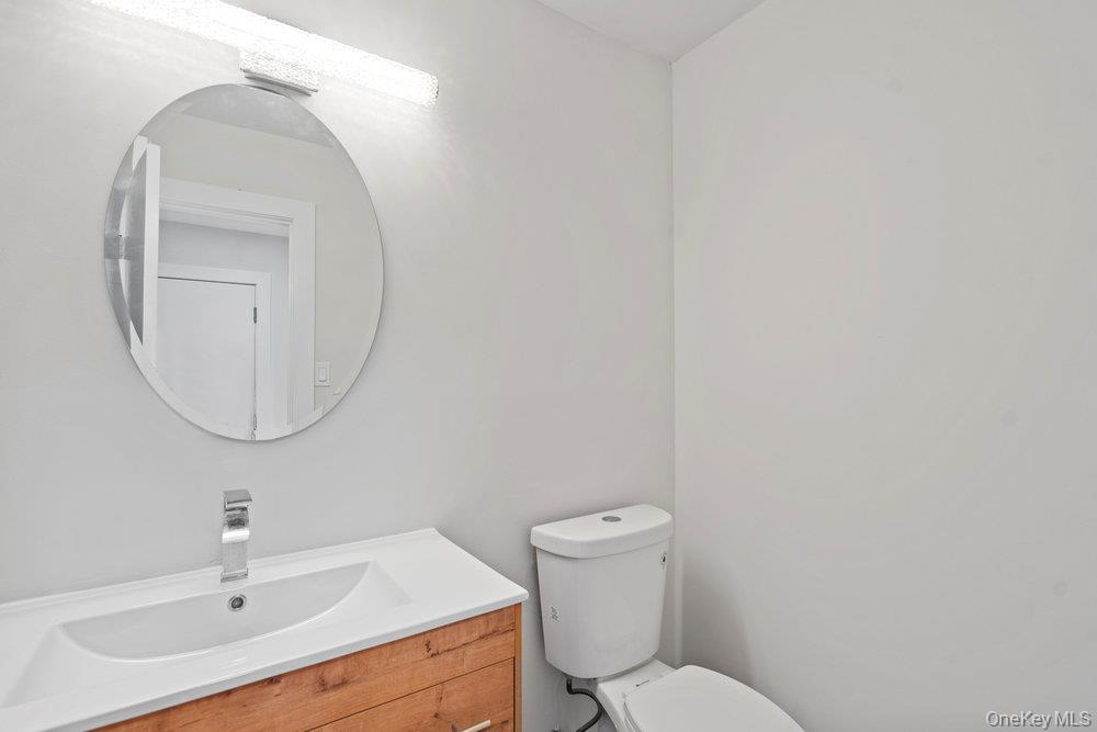 #13 photo, 95 Windsor Gate Drive, New Hyde Park , NY 11040