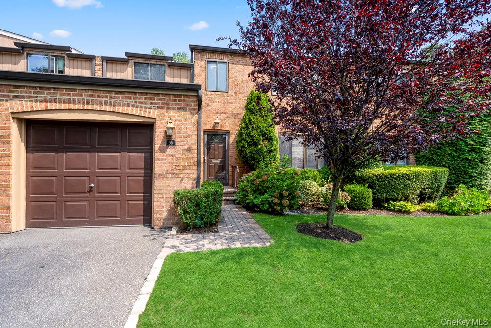 #3 photo, 95 Windsor Gate Drive, New Hyde Park , NY 11040