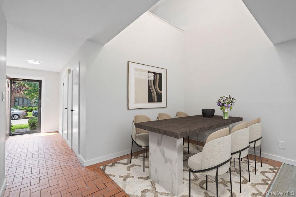 #6 photo, 95 Windsor Gate Drive, New Hyde Park , NY 11040