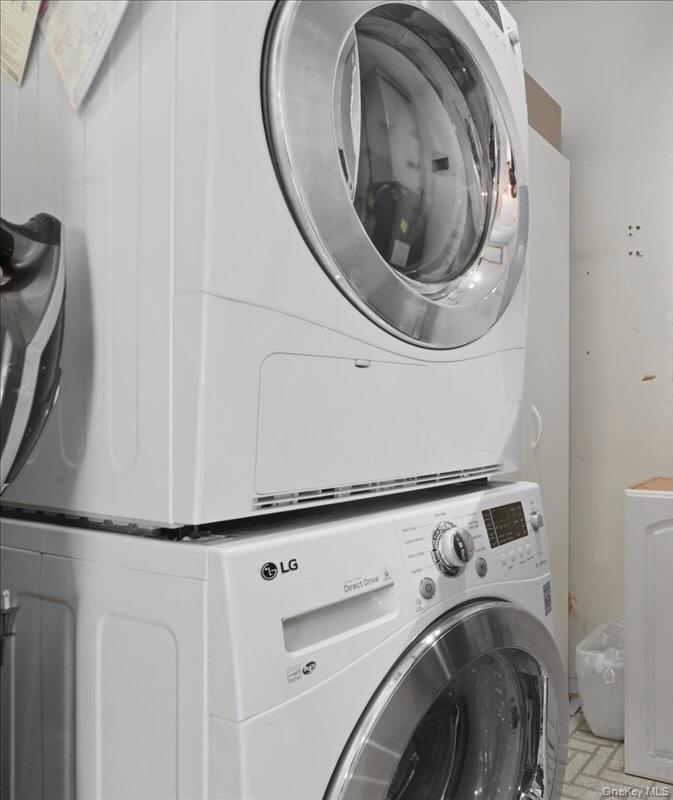 #15 photo, 964 Skyline Drive, Coram , NY 11727