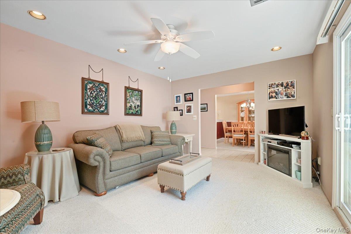 #6 photo, 964 Skyline Drive, Coram , NY 11727