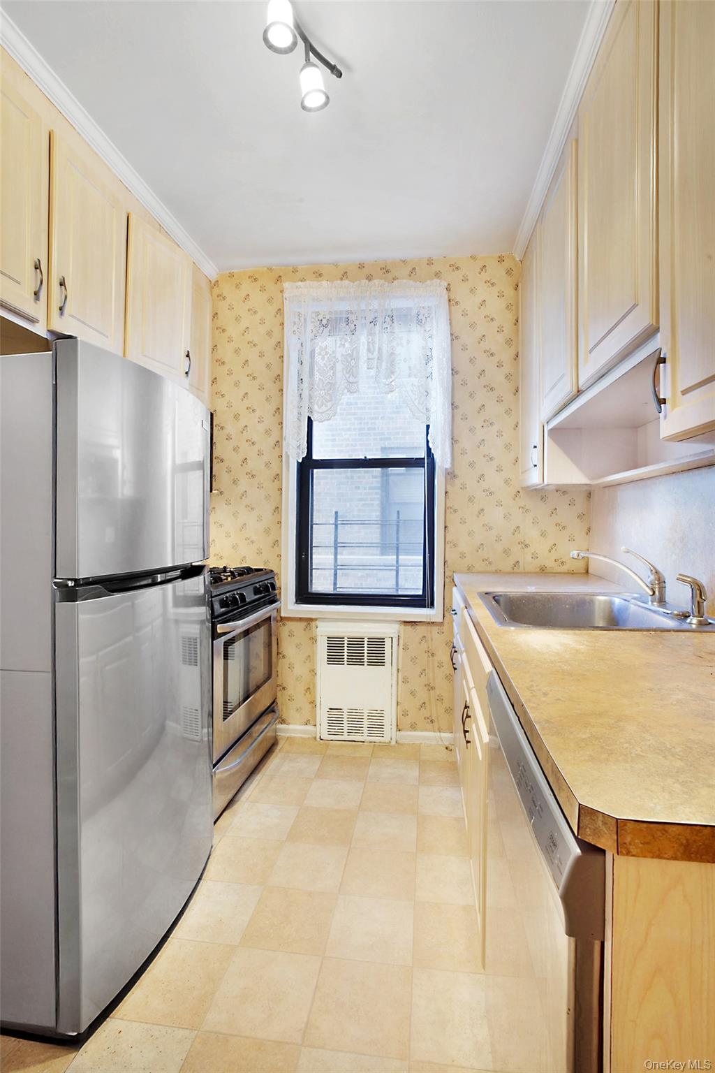 #12 photo, 22424 Union Turnpike, Oakland Gardens , NY 11364