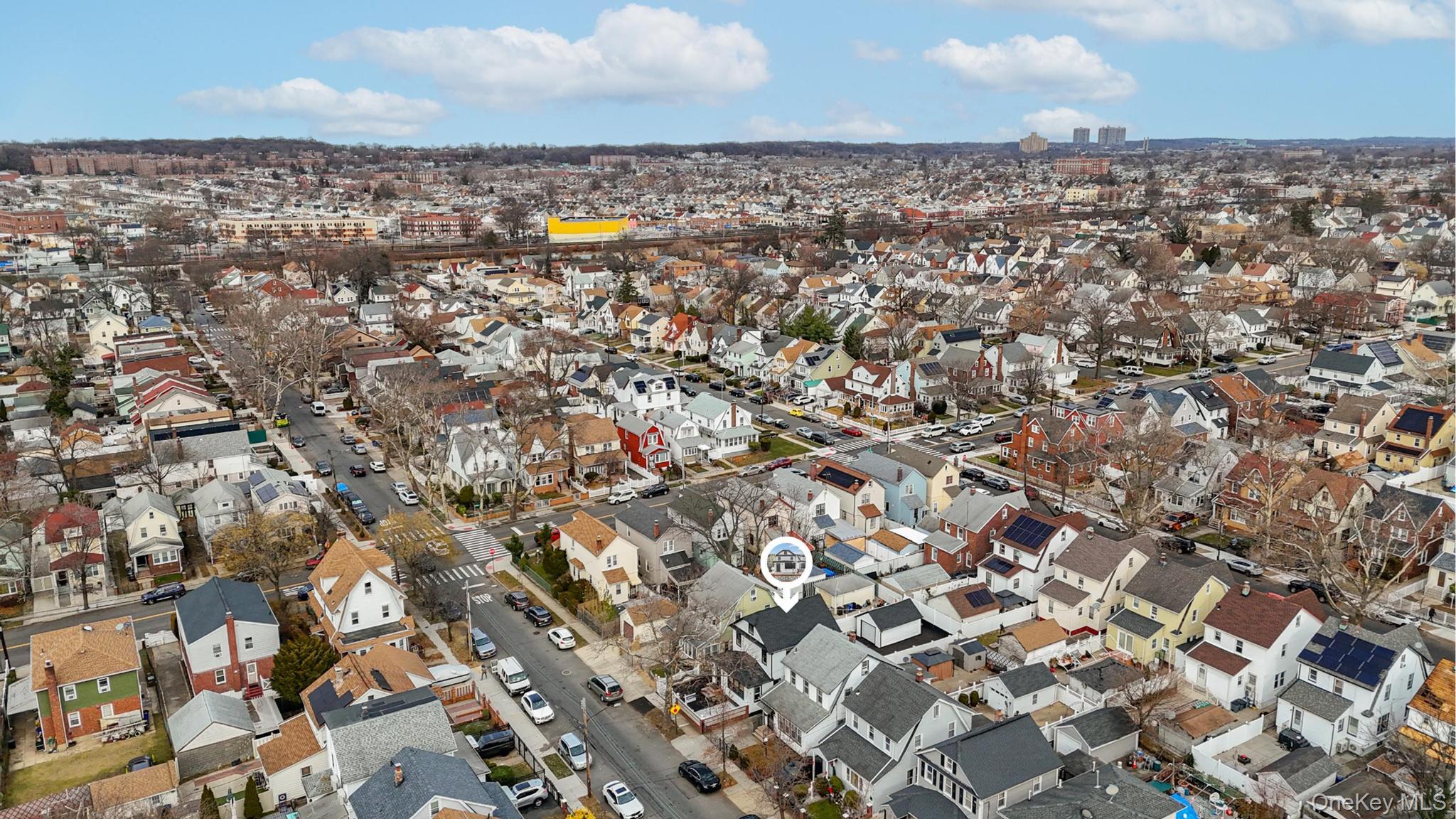 #13 photo, 10415 202nd Street, Куинс ‖ Hollis , NY 11412