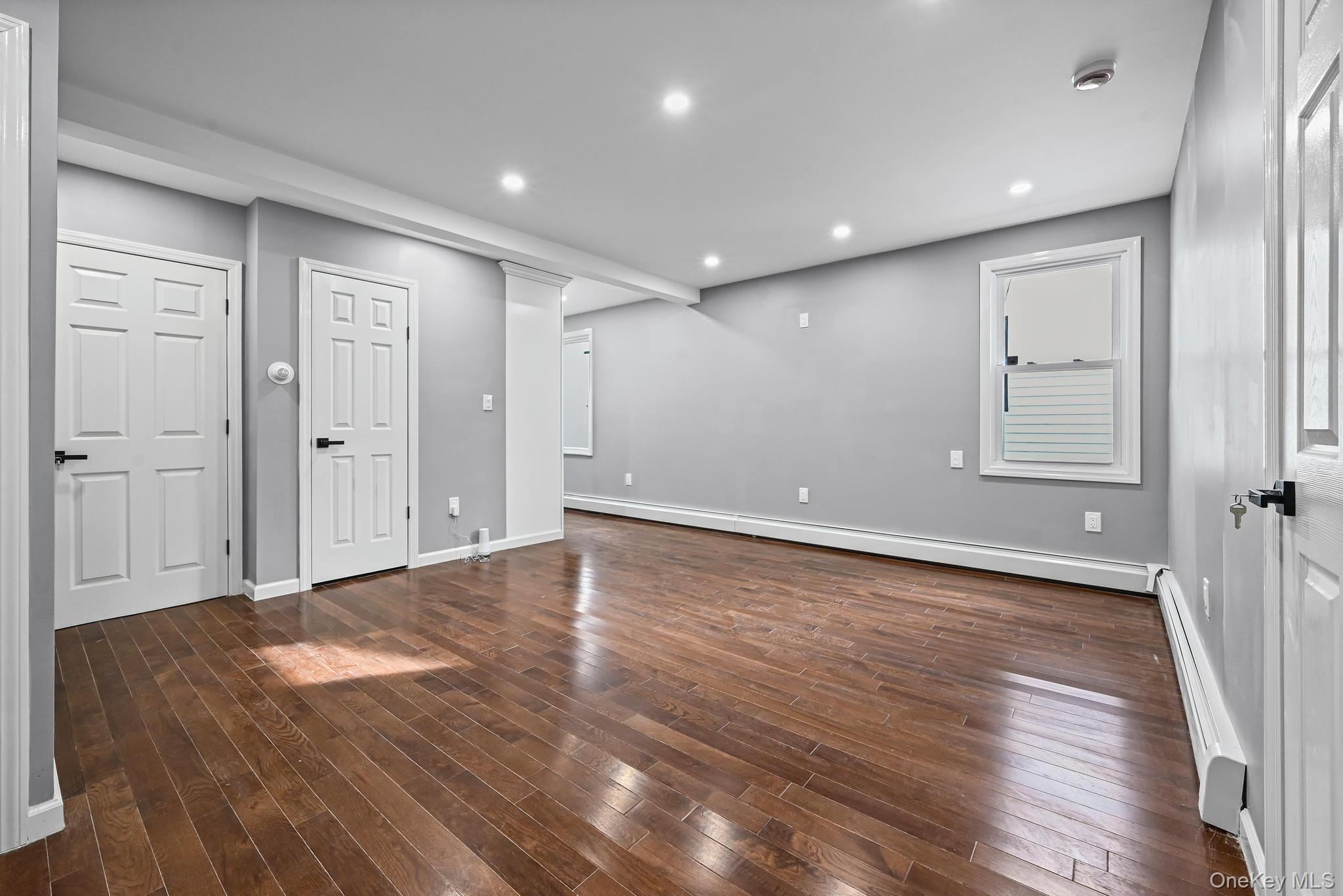 #14 photo, 10415 202nd Street, Куинс ‖ Hollis , NY 11412