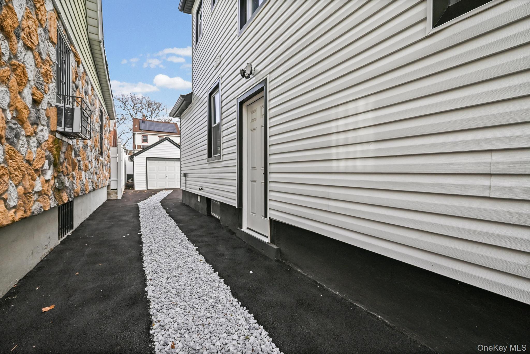 #5 photo, 10415 202nd Street, Куинс ‖ Hollis , NY 11412