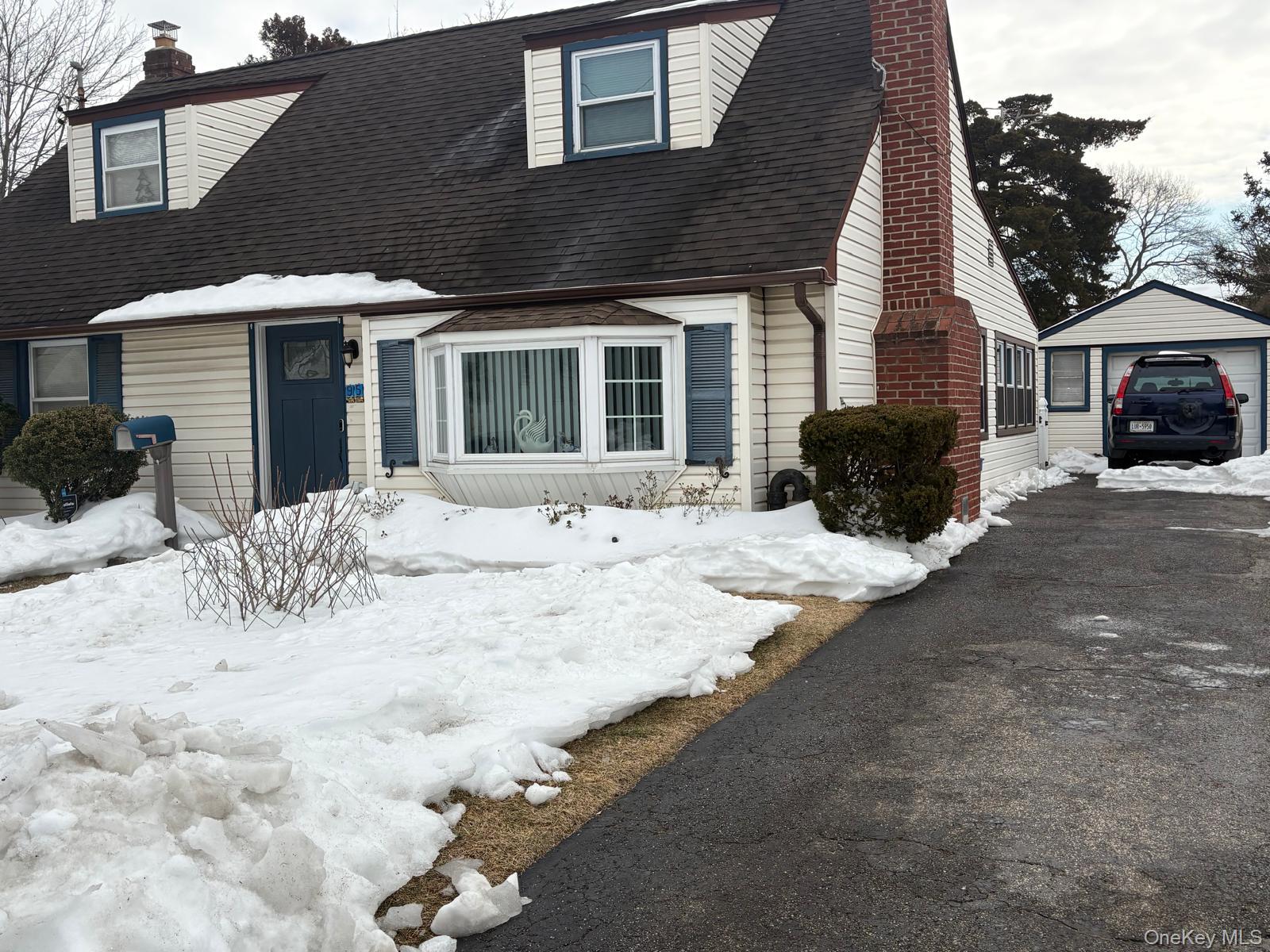 #3 photo, 95 Horton Avenue, Valley Stream , NY 11581