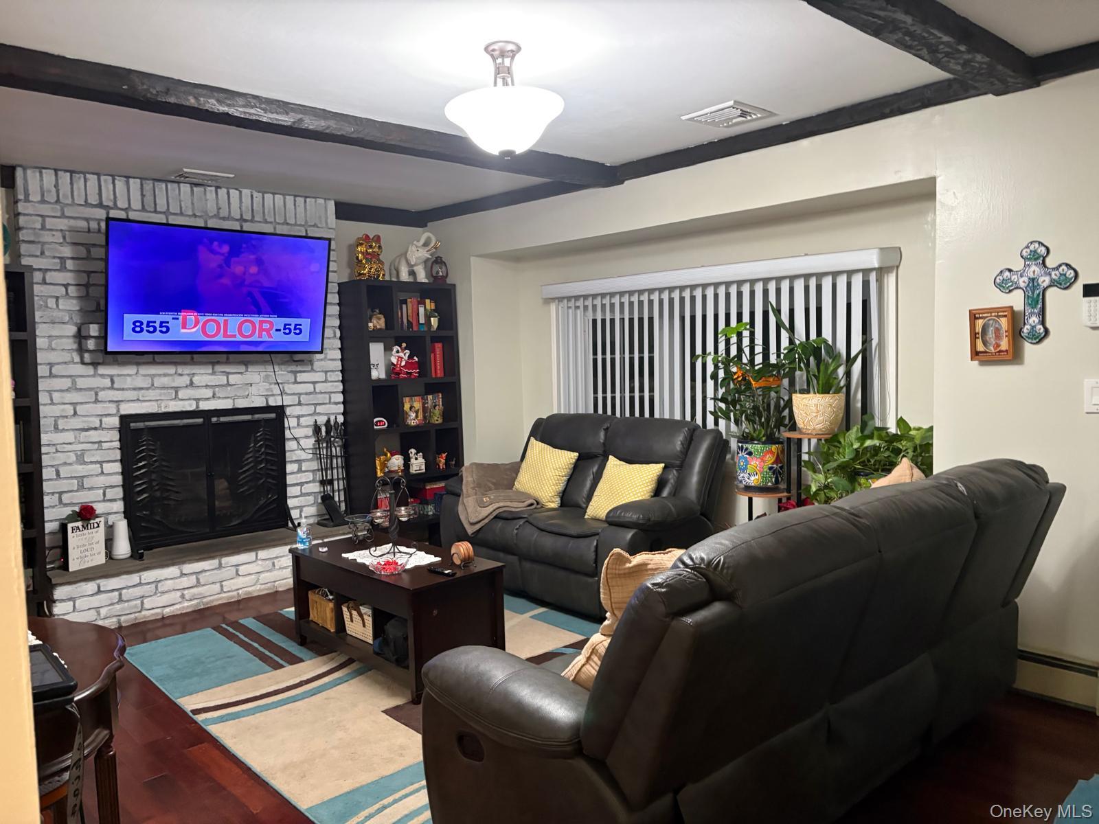 #8 photo, 95 Horton Avenue, Valley Stream , NY 11581