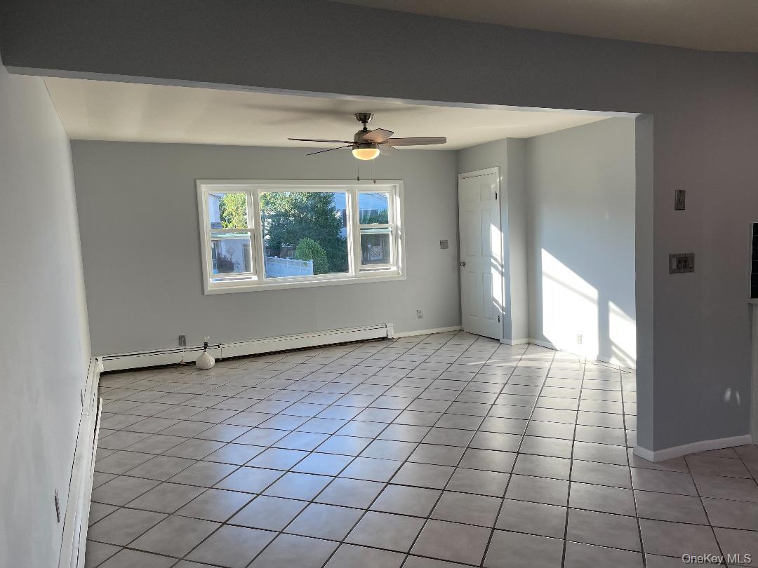 #10 photo, 17 Roosevelt Place, Island Park , NY 11558