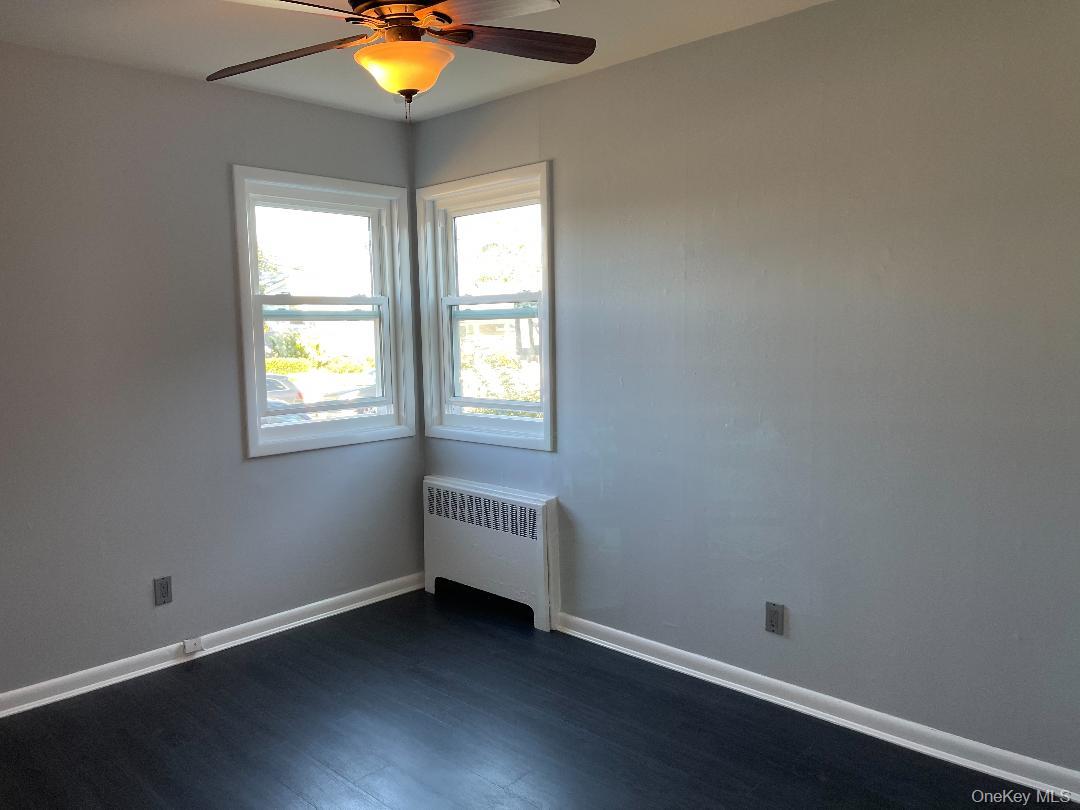 #16 photo, 17 Roosevelt Place, Island Park , NY 11558