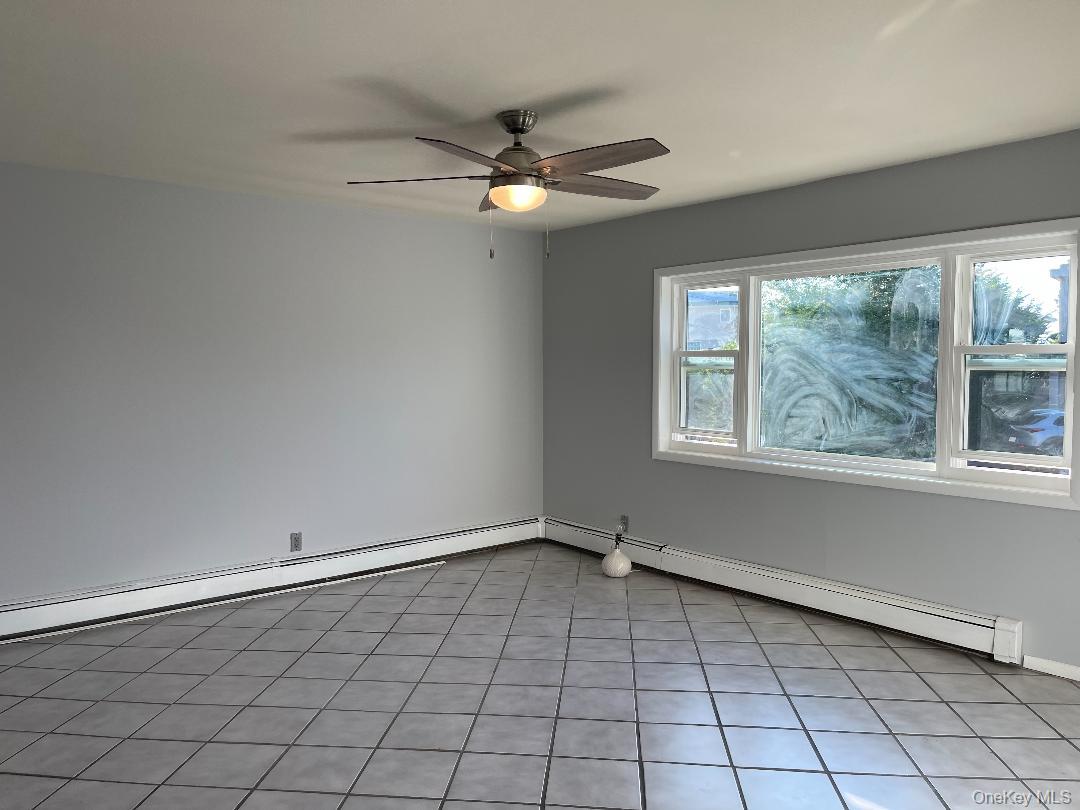 #9 photo, 17 Roosevelt Place, Island Park , NY 11558