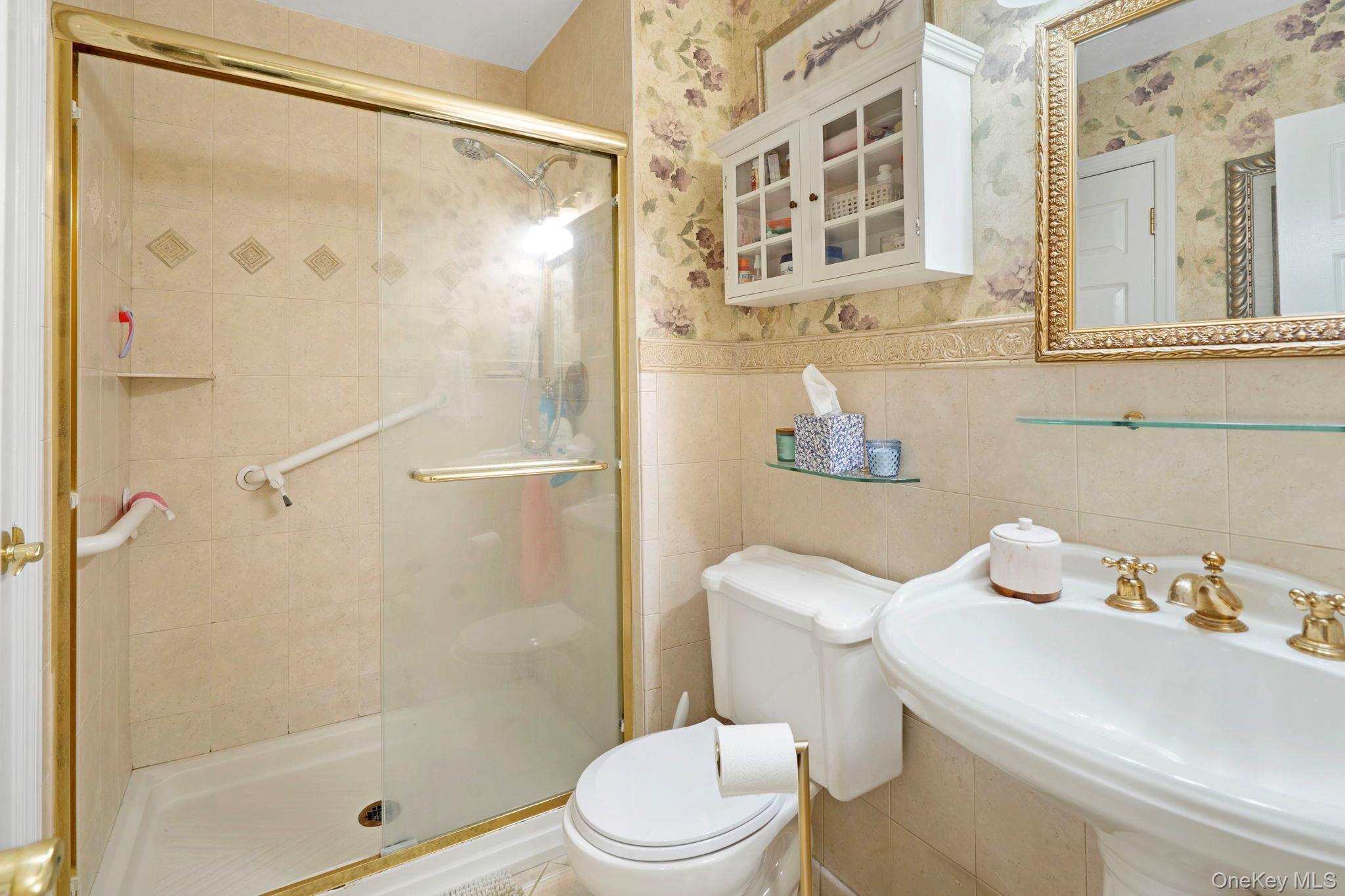 #11 photo, 36 Blue Point Road, Holtsville , NY 11742