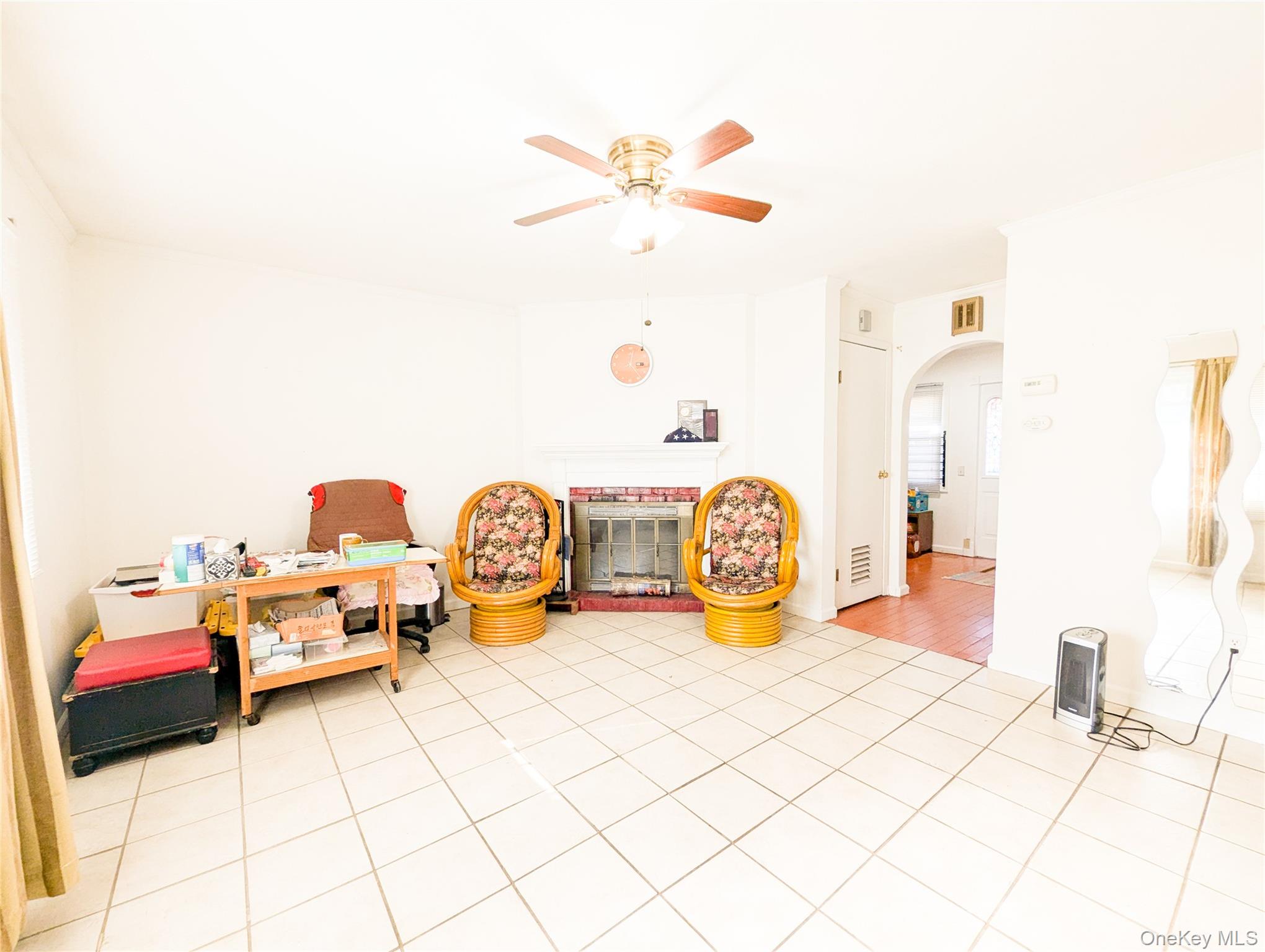 #9 photo, 806 Oliver Avenue, מחוז נסאו Westbury , NY 11590