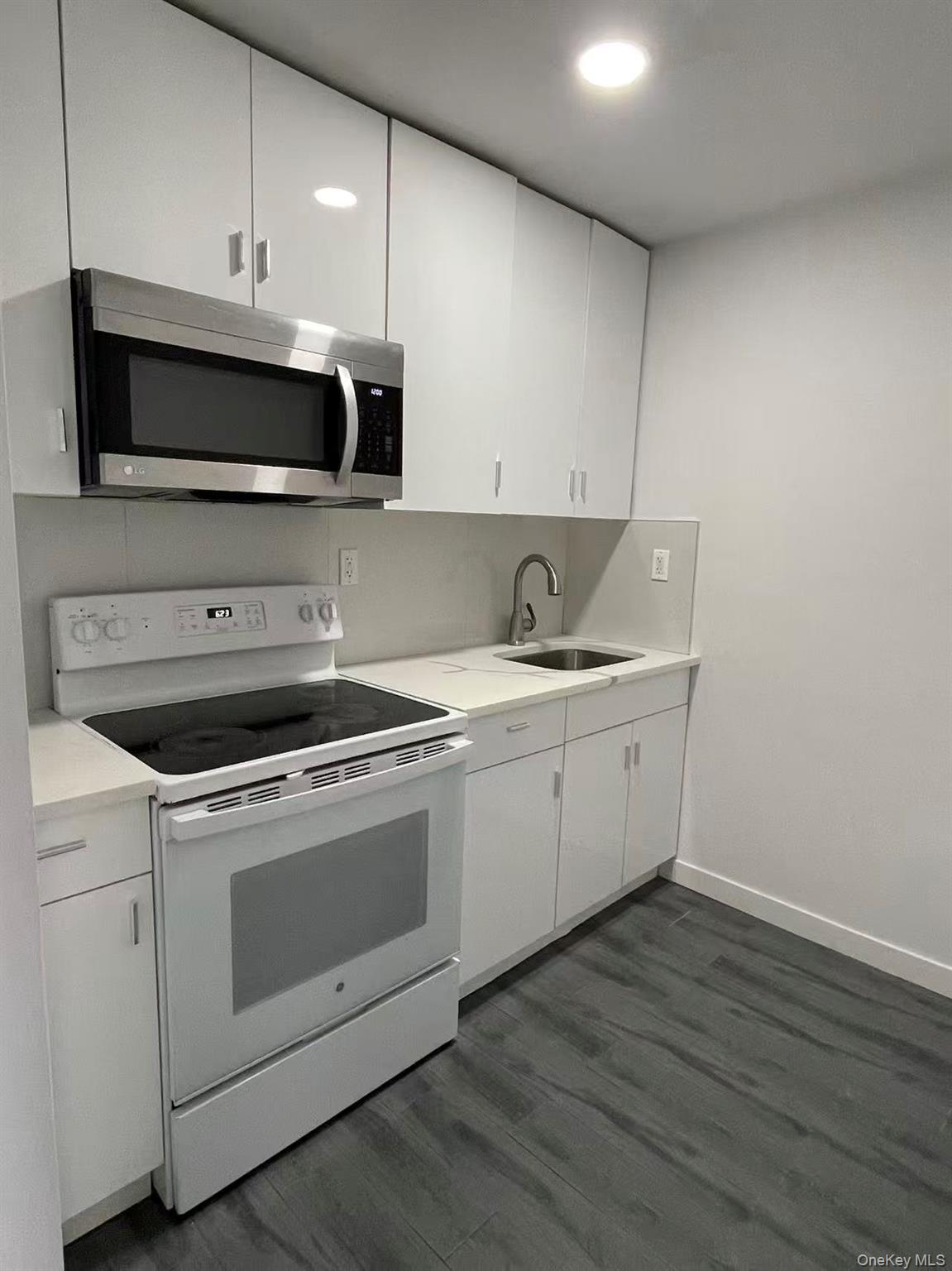 #3 photo, 94-50 45th Avenue, Elmhurst , NY 11373