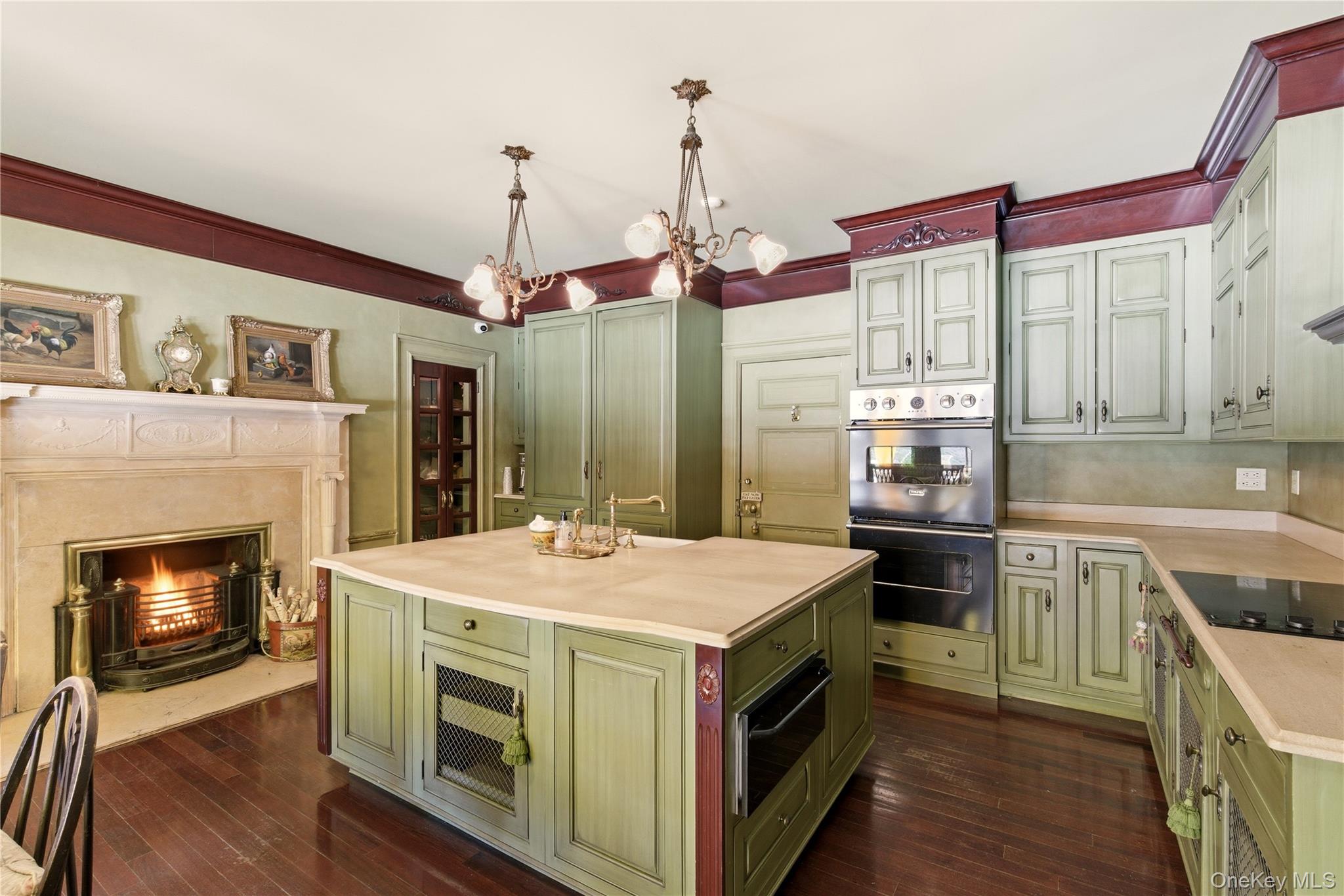 #11 photo, 42 Clocktower Lane, מחוז נסאו Old Westbury , NY 11568