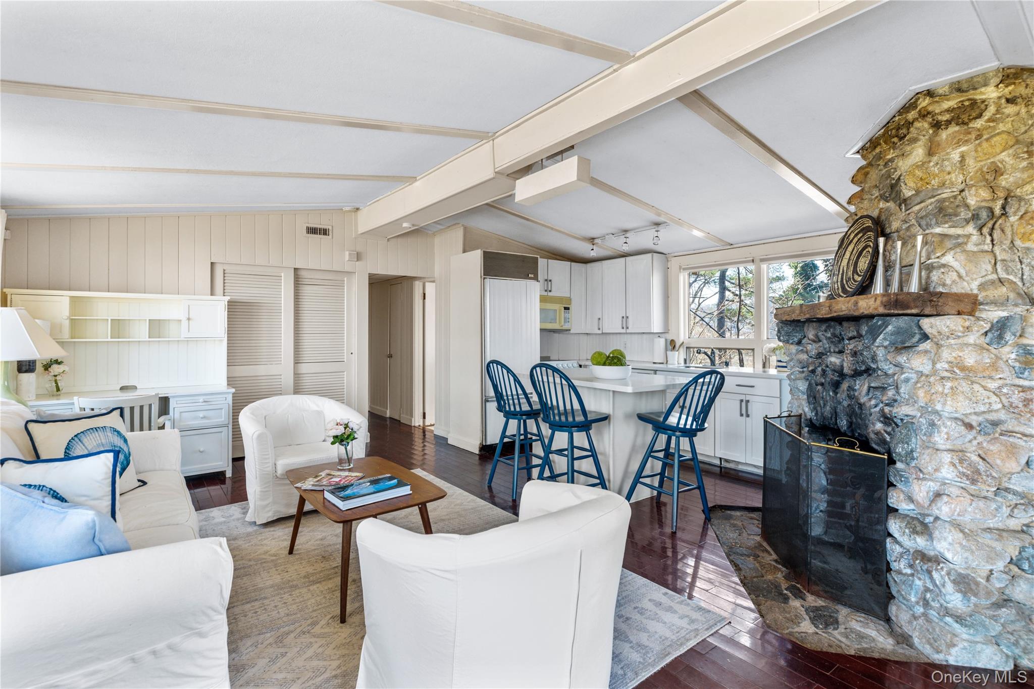 #8 photo, 328 Centre Island Road, מחוז נסאו Centre Island , NY 11771