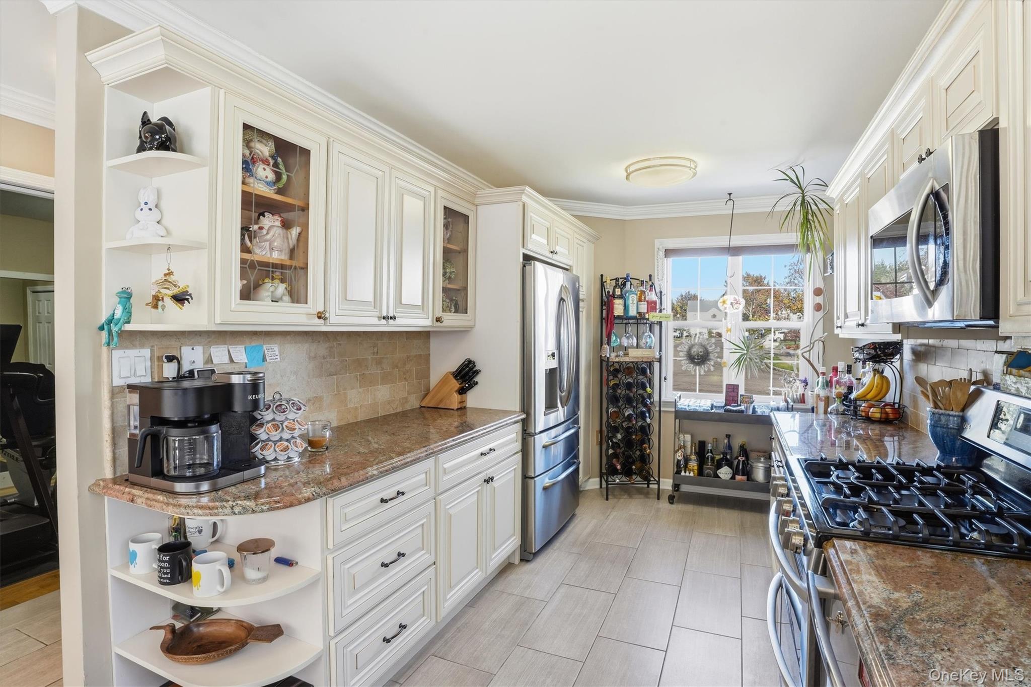 #7 photo, 60 Herrels Circle, מחוז סאפוק Melville , NY 11747