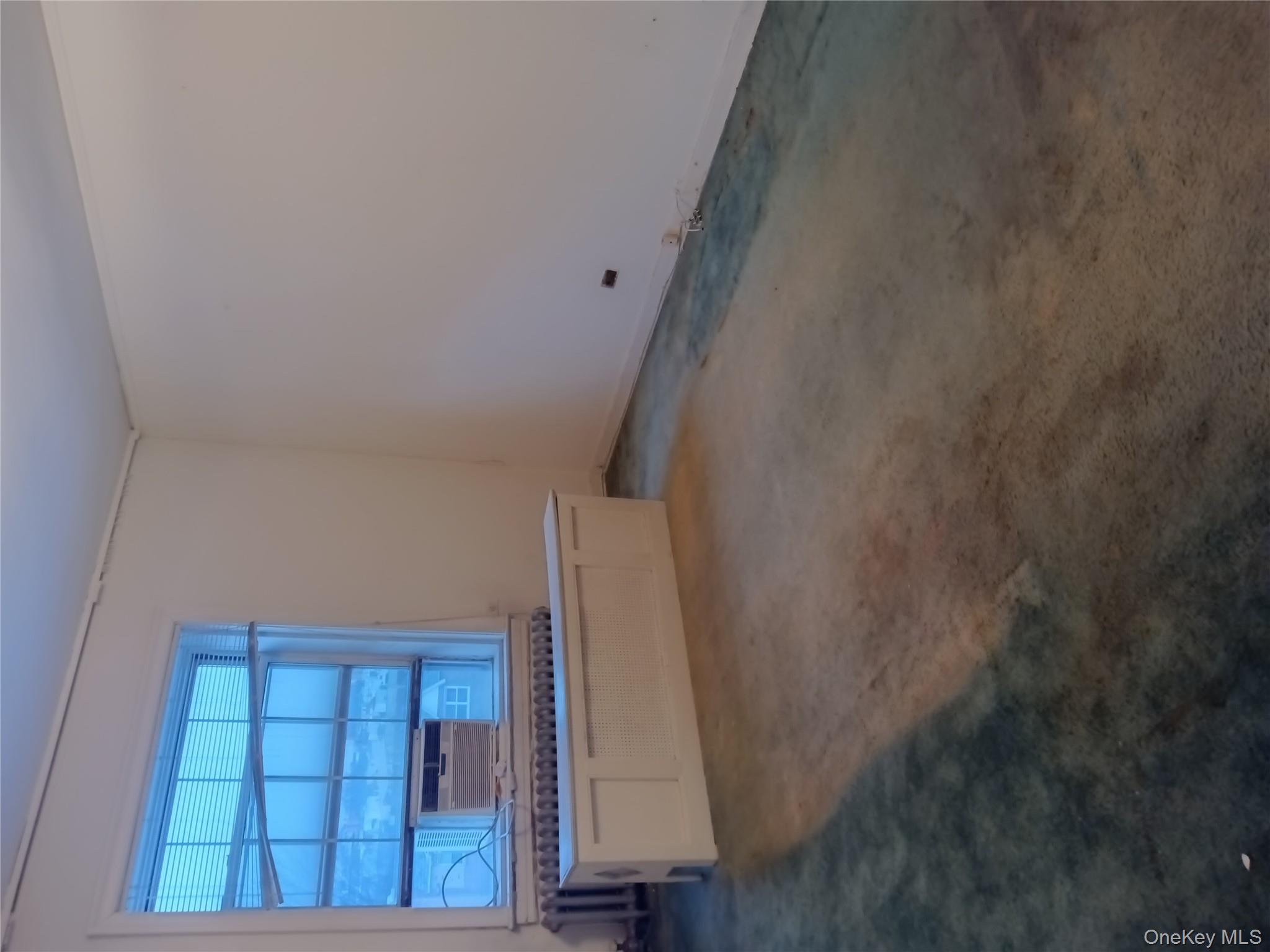 #5 photo, 30-51 Hobart Street, 皇后区 Woodside , NY 11377