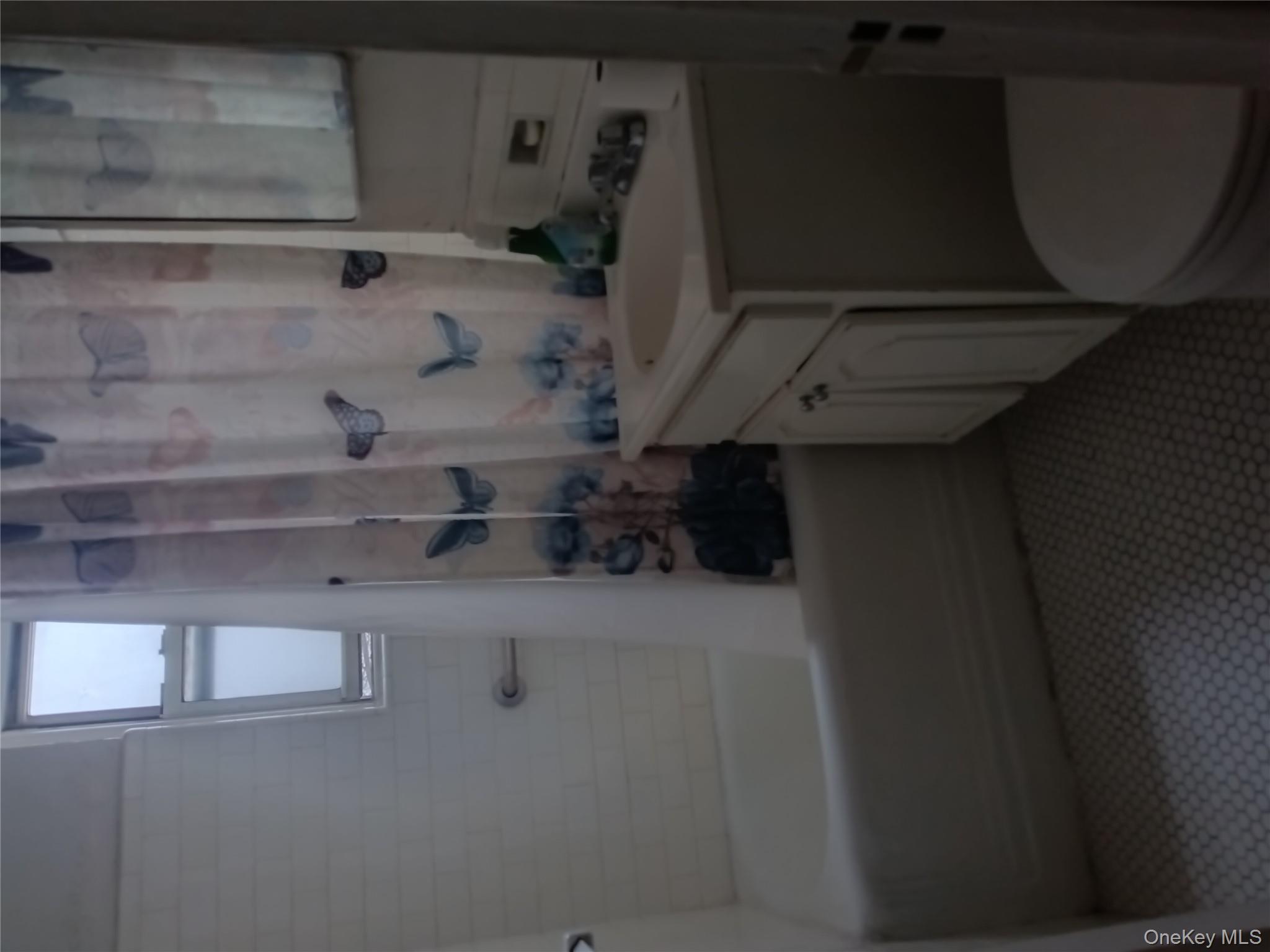 #8 photo, 30-51 Hobart Street, 皇后区 Woodside , NY 11377