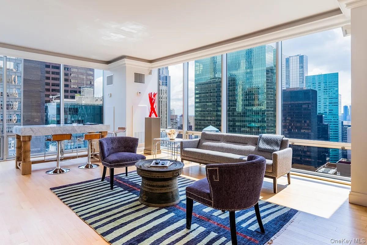 #1 photo, 641 5th Avenue, मैनहटन New York (Manhattan) , NY 10022