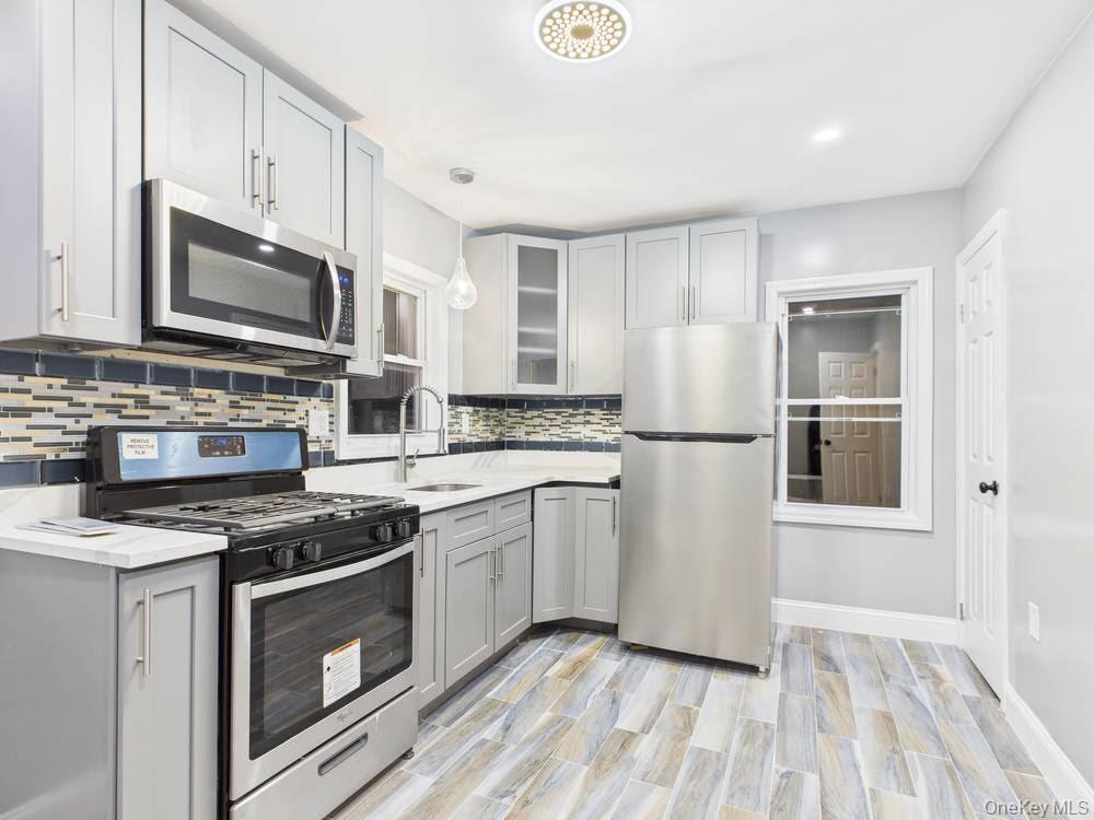 #1 photo, 2516 Curtis Street, 뉴욕퀸즈 East Elmhurst , NY 11369