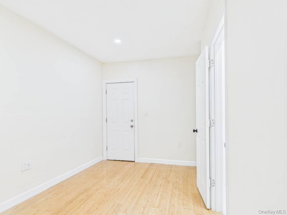 #20 photo, 2516 Curtis Street, East Elmhurst , NY 11369