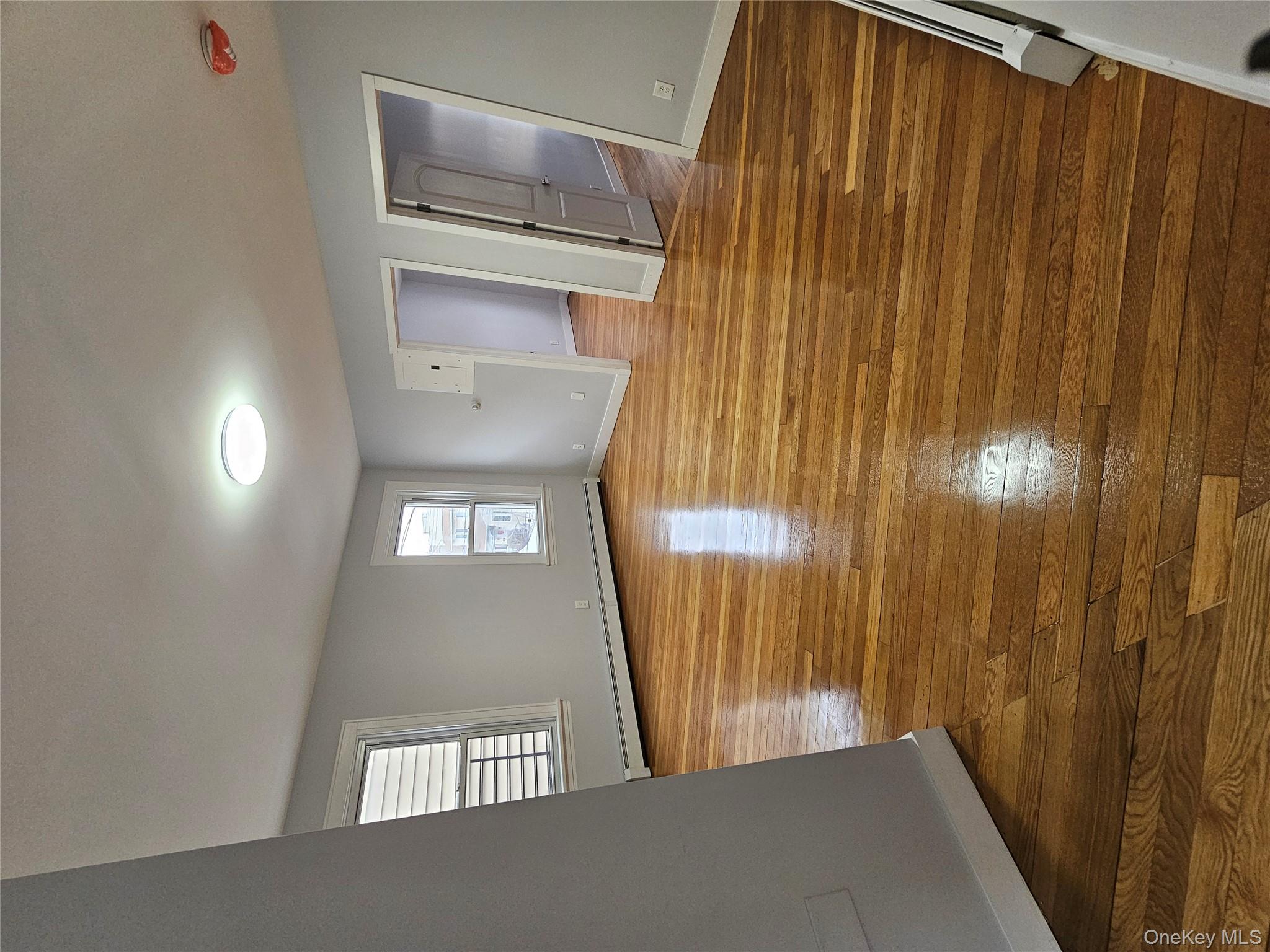 #1 photo, 78-32 87th Avenue, Куинс ‖ Woodhaven , NY 11421