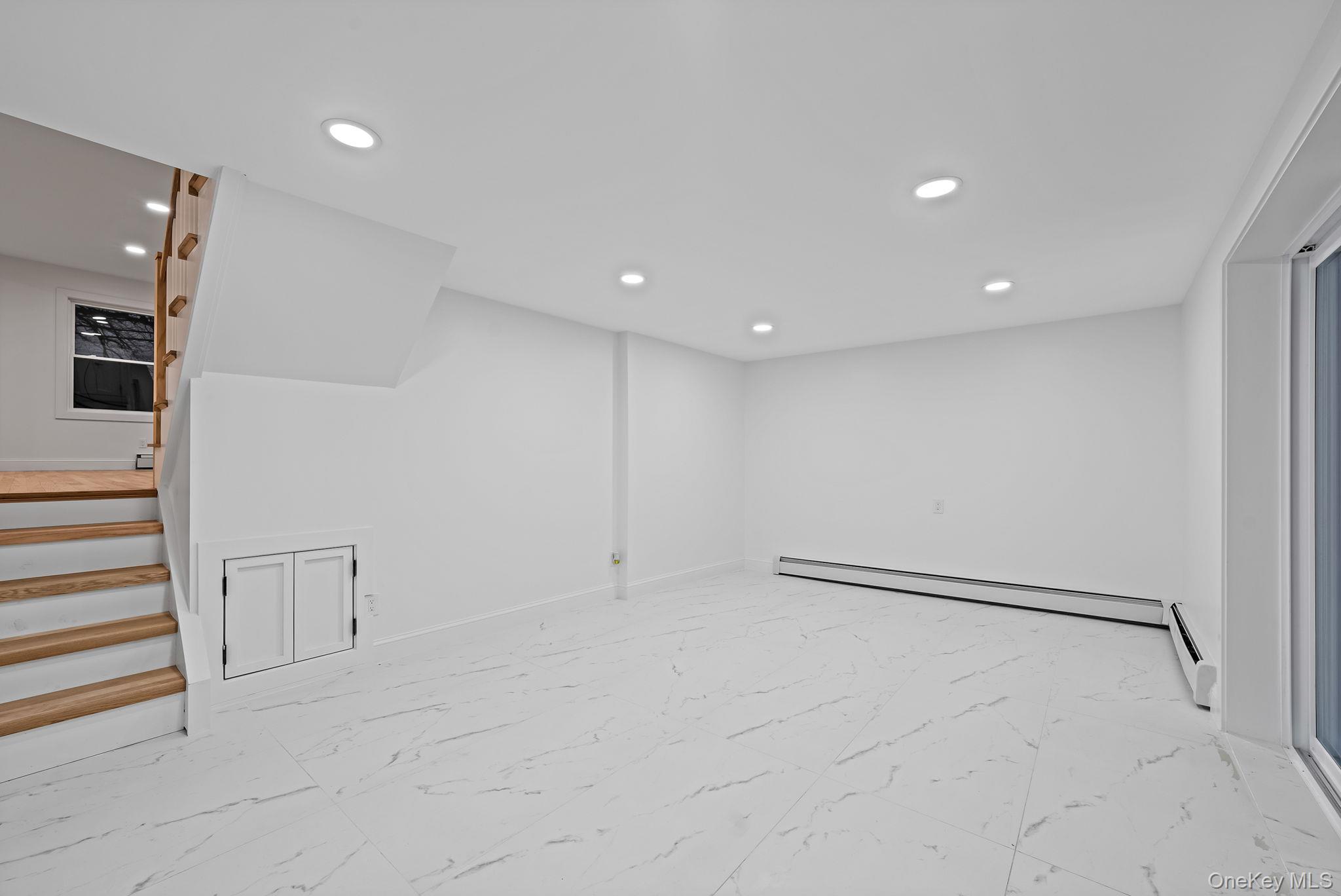 #20 photo, 41 Nancy Place, מחוז נסאו Massapequa , NY 11758