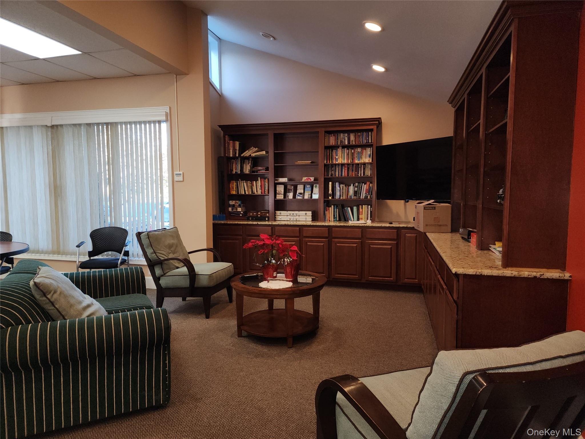 #13 photo, 525 Riverleigh Ave, Riverhead , NY 11901