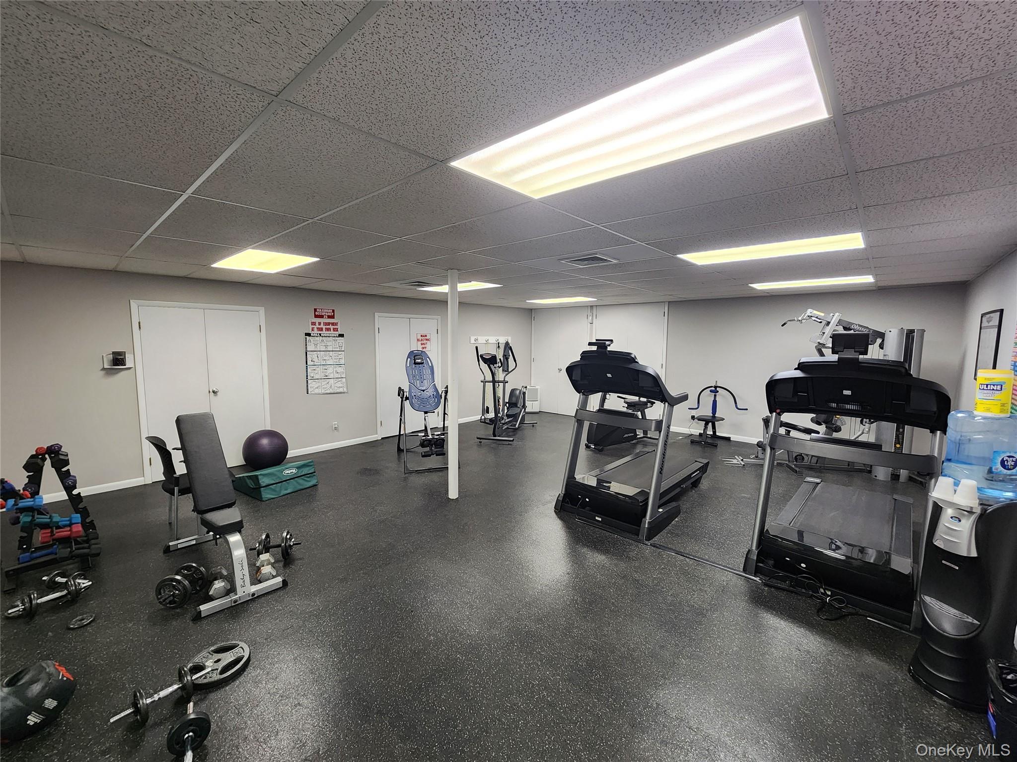 #16 photo, 525 Riverleigh Ave, Riverhead , NY 11901