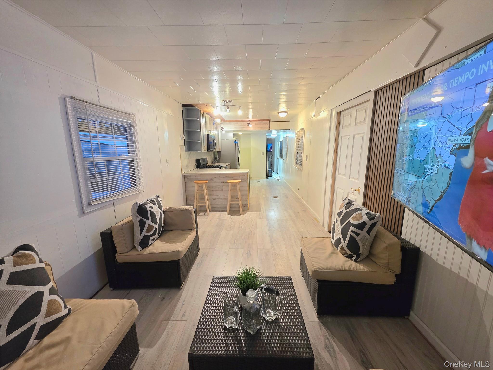 #9 photo, 525 Riverleigh Ave, Riverhead , NY 11901