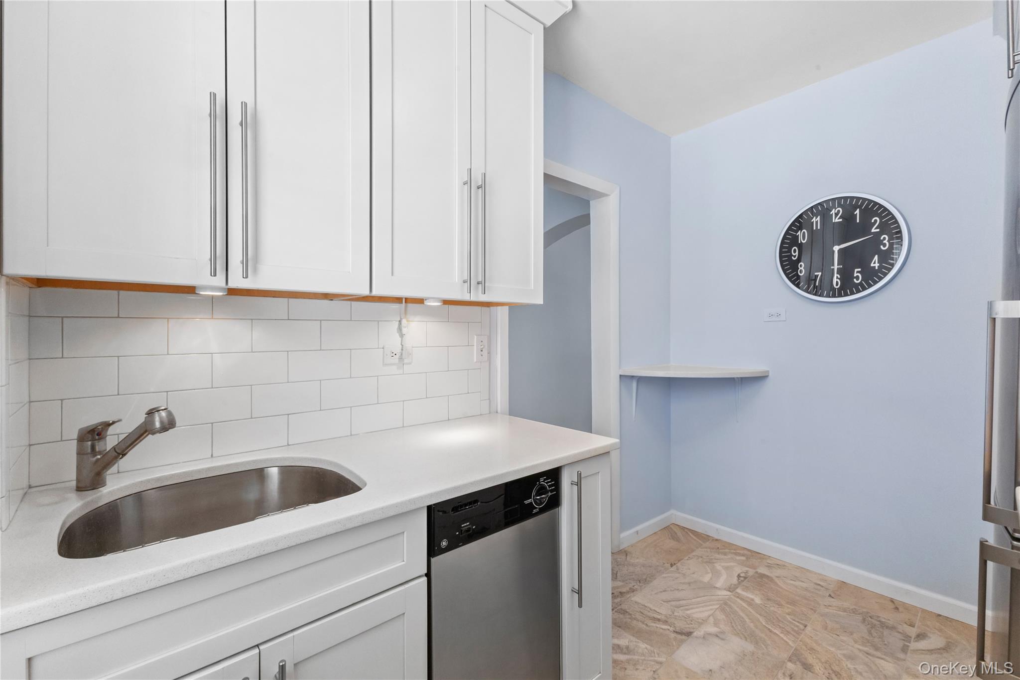 #13 photo, 74 Pinewood Road, Hartsdale , NY 10530