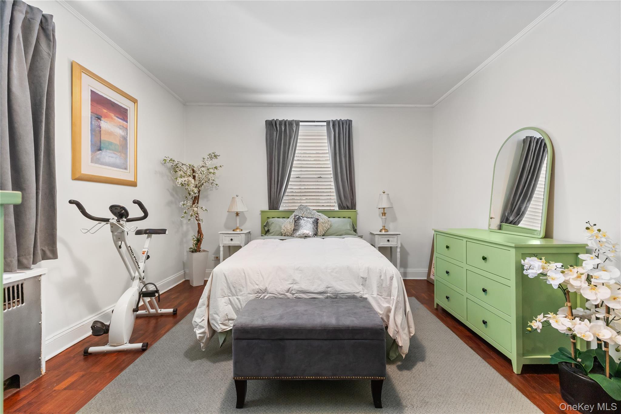 #19 photo, 74 Pinewood Road, Hartsdale , NY 10530