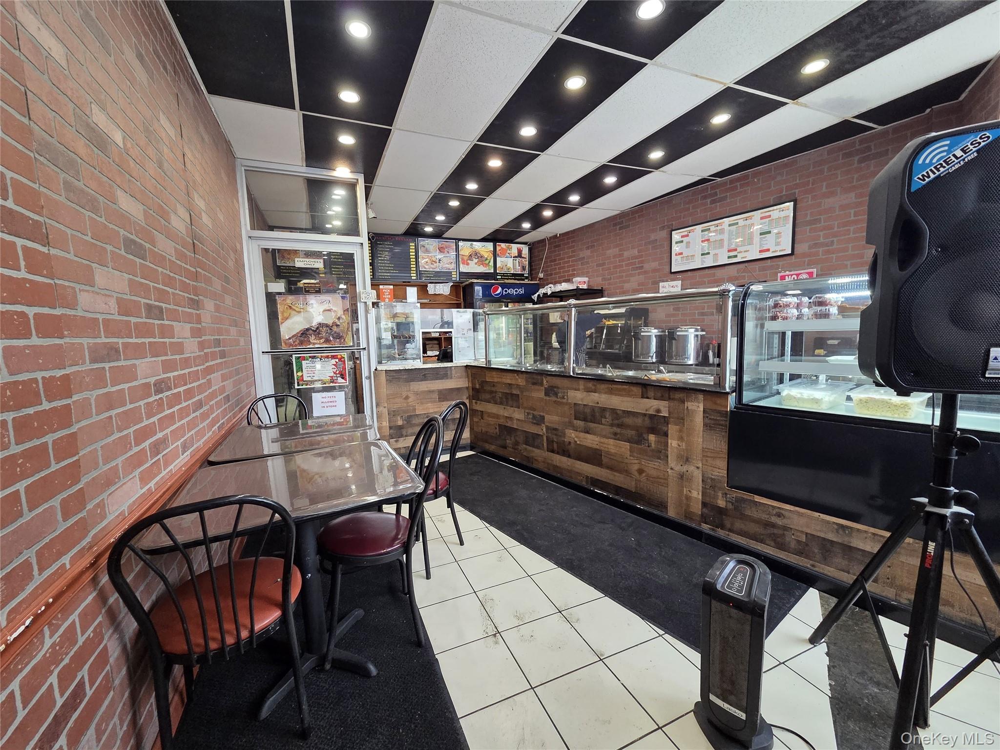 #2 photo, 1638 Eastern Parkway, Бруклин ‖ Brooklyn , NY 11233